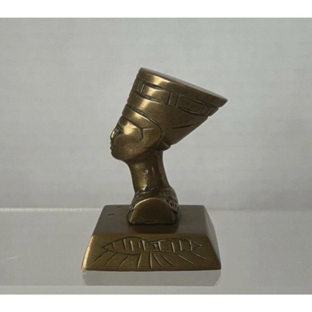 Vintage Egyptian Pharaoh & Queen Brass Figurines Miniature Collectibles - Picture 11 of 15